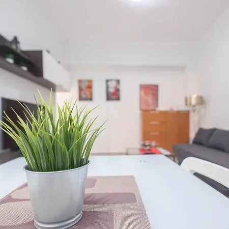 3br Urban Flat - Centric & Confortable Апартаменти