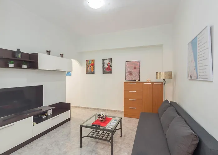 3br Urban Flat - Centric & Confortable Апартаменти